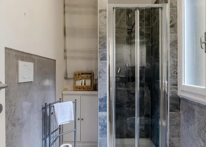 Guesthost - Ponte Vecchio & Boboli Modern Apartament